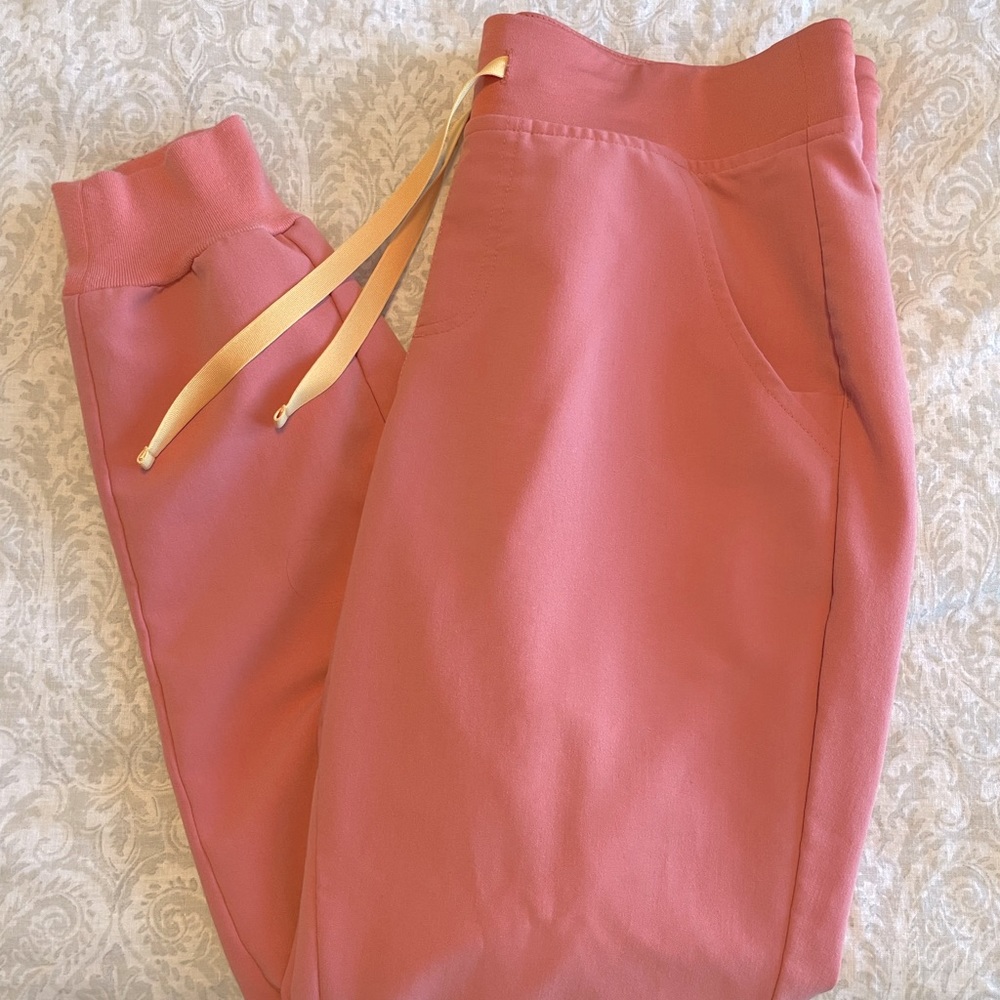 FIGS Coral Zamora Joggers